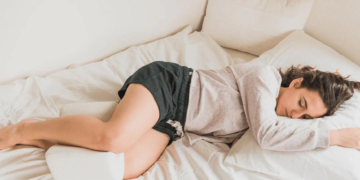 How to Choose the Perfect Knee Pillow for a Restful Sleep